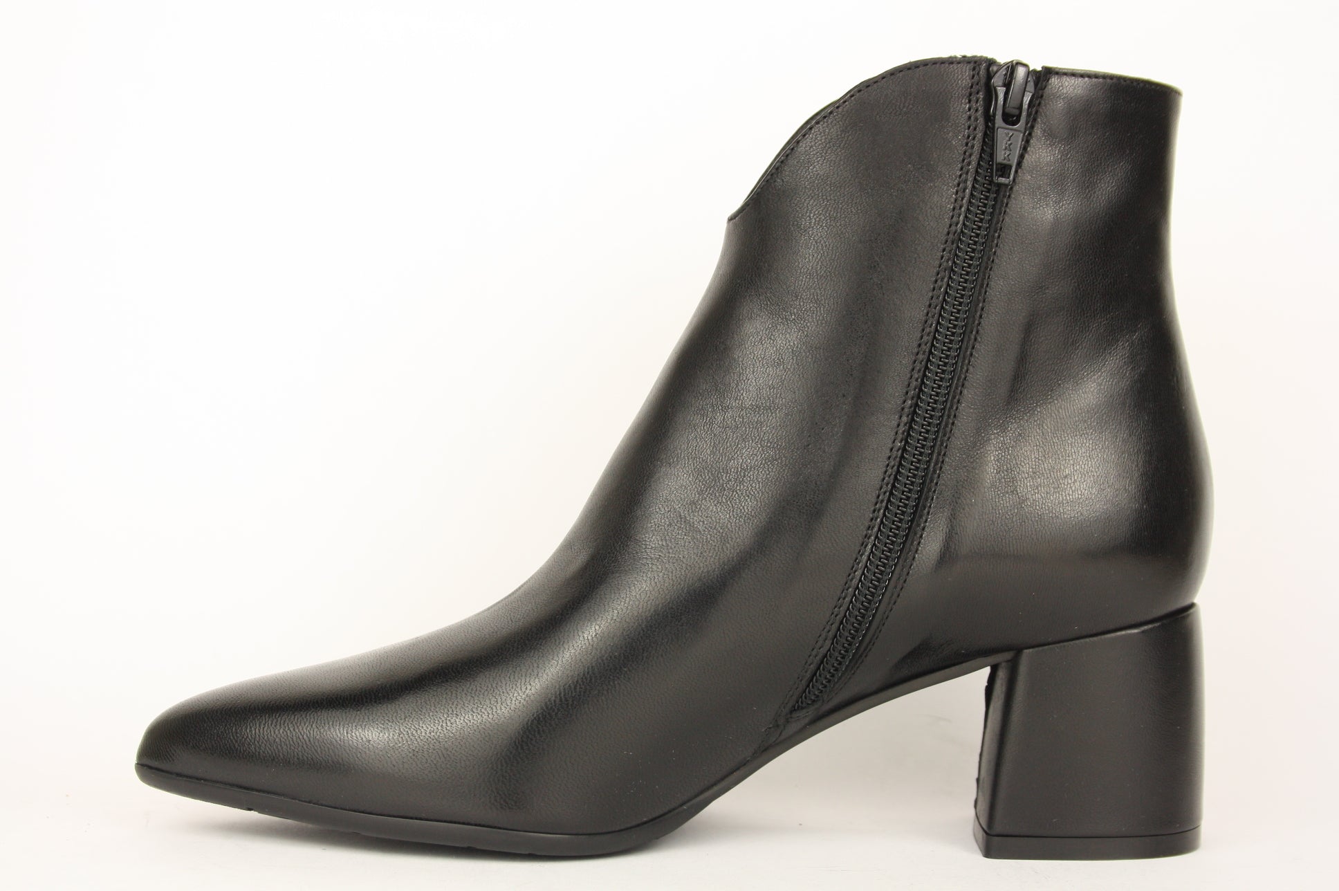 E758 NERO TRONCHETTO DONNA