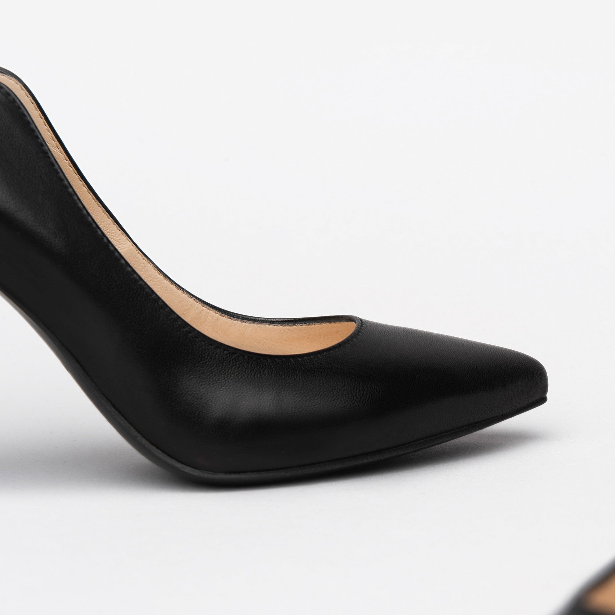 E211070DE NERO DECOLTE DONNA