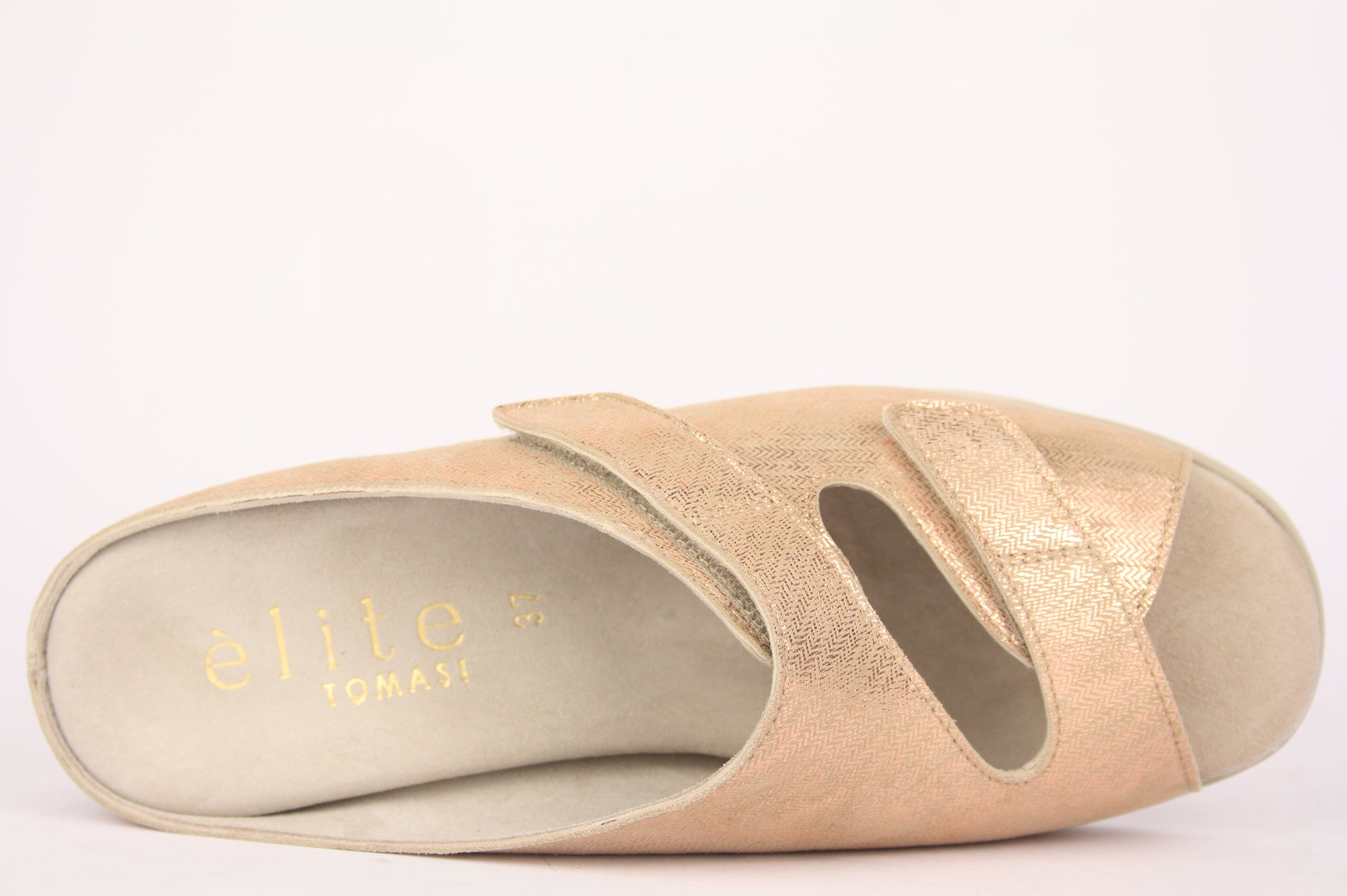 AMANTEA-LARGE ORO. CIABATTA SANDALO DONNA