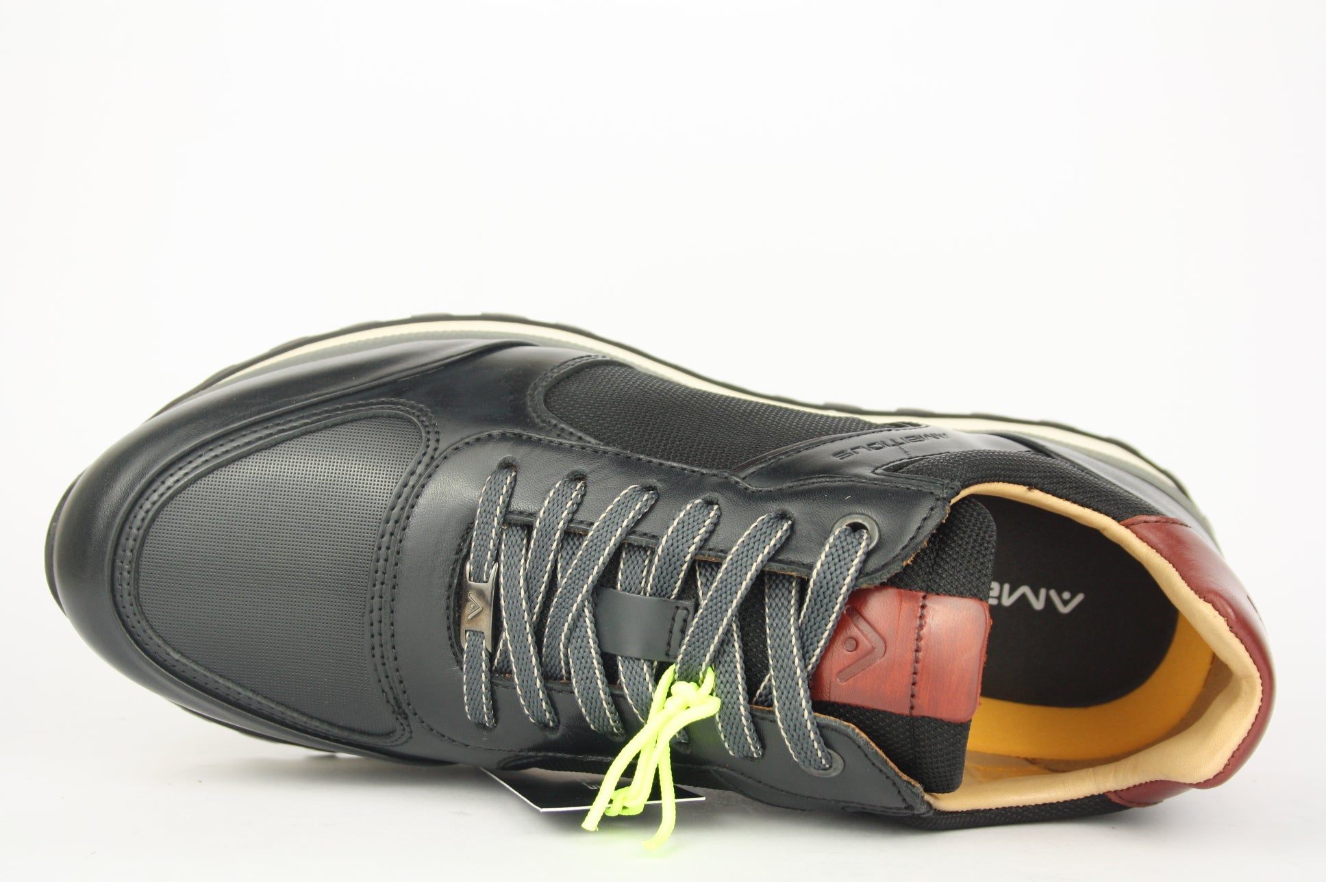 13140 NERO LACCI UOMO