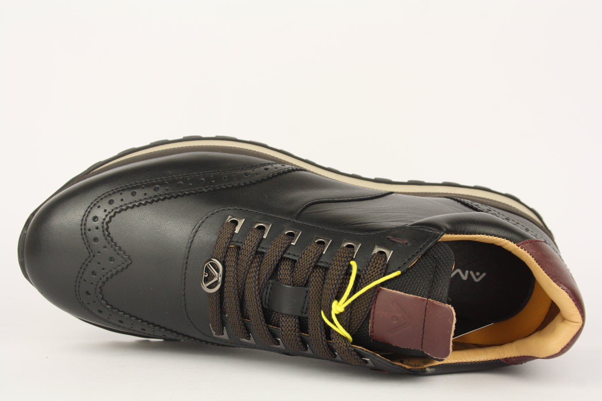 13139 NERO LACCI UOMO